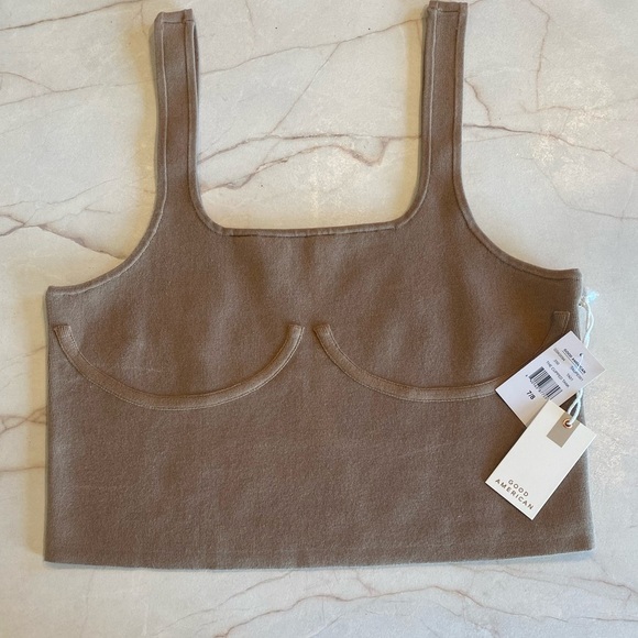 Good American Tops - NWT Good American The Cupped Crop Tank Top